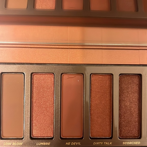 Urban Decay naked heat eyeshadow palette - Picture 2 of 5